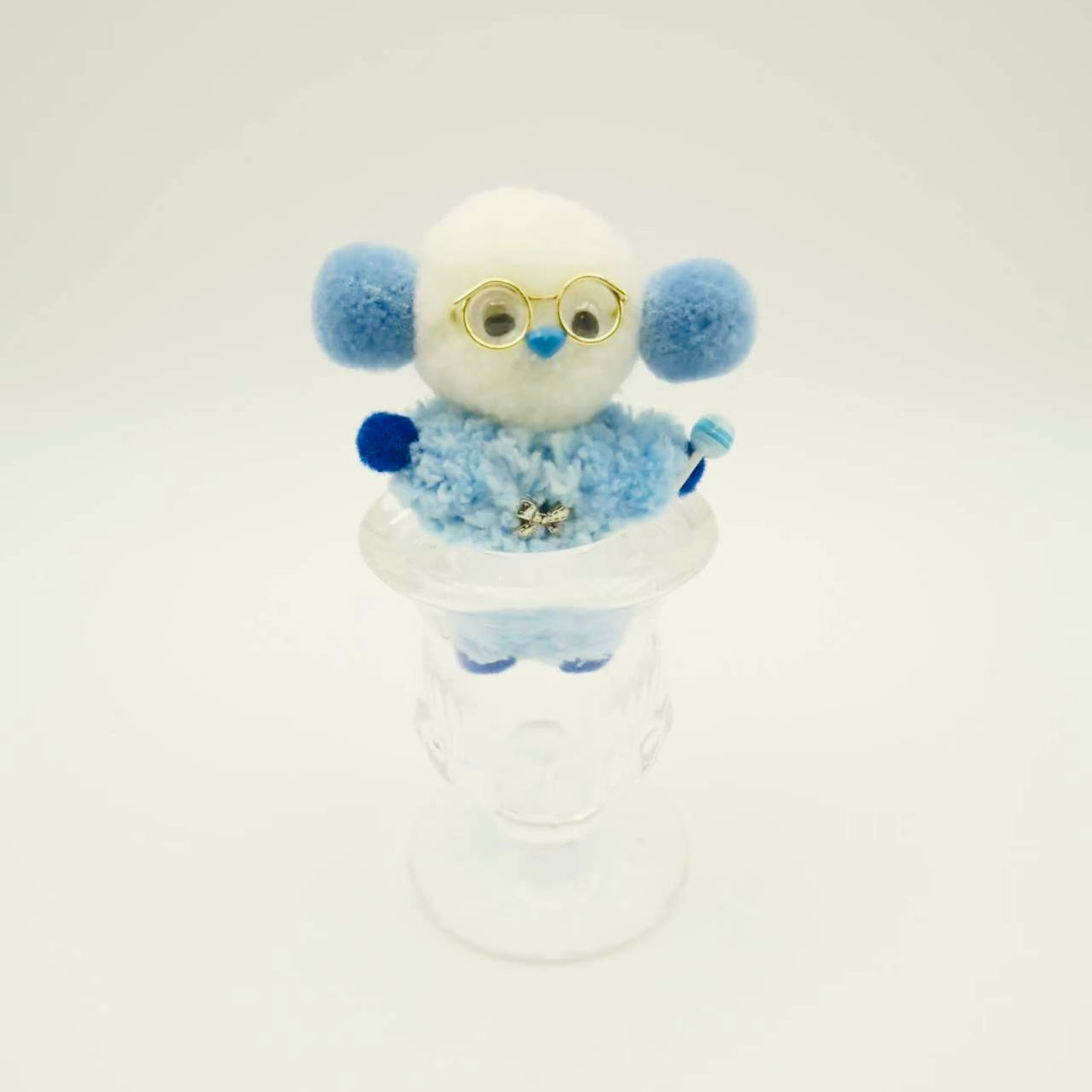 「ミニプー」 ブローチ　ハンドメイド　MPB039
